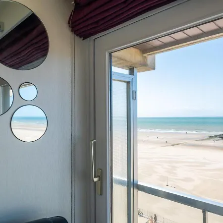 Lovely With Sea-views Daire *